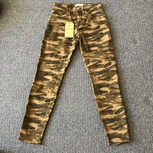 Lucky brand camo jeans